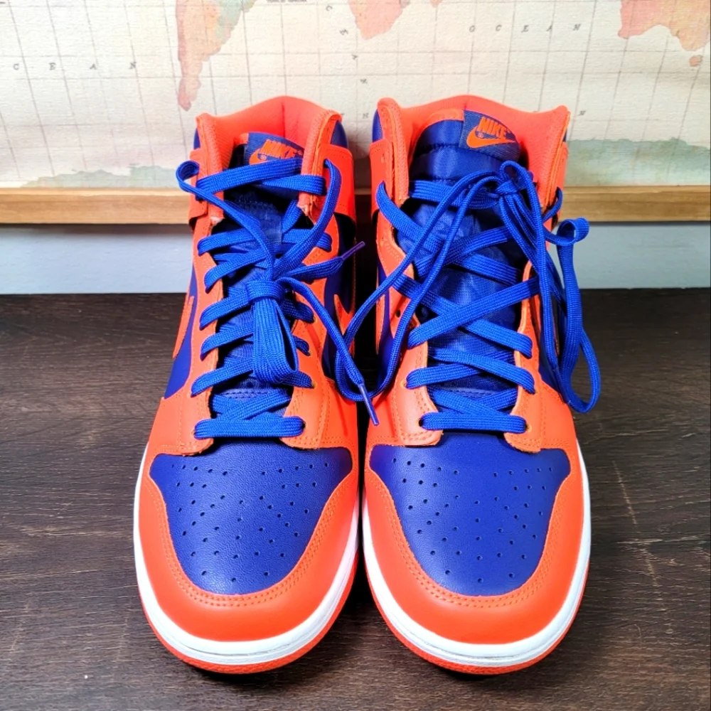 BRAND NEW Nike Dunk High Knicks Men's 10.5 - Picture 3 of 7